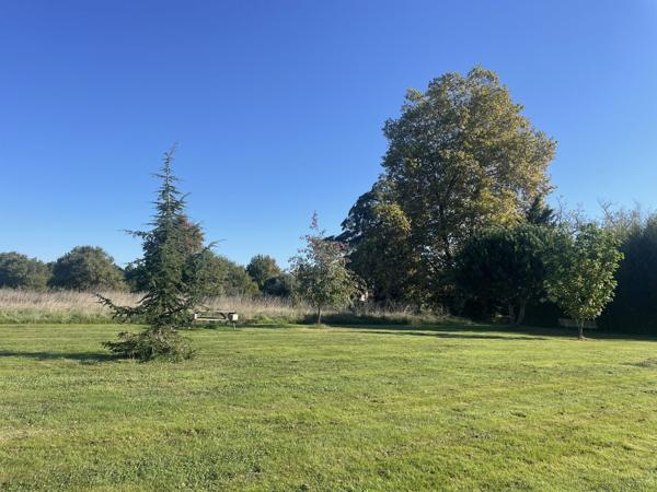 PROPRIETE - 175 M² SUR 5 HECTARES (ha) +DEPENDANCE PROCHE BAZAS - GIRONDE (33) - NOUVELLE AQUITAINE