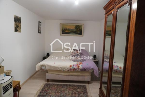 Deux logements en un, avec piscine et parc arboré