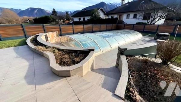 Villa contemporaine sur 2 niveaux