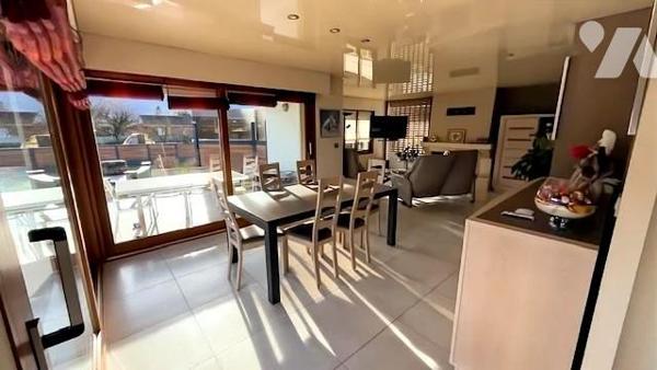 Villa contemporaine sur 2 niveaux