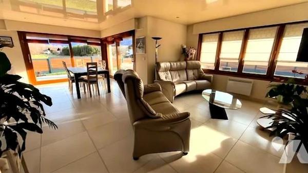 Villa contemporaine sur 2 niveaux