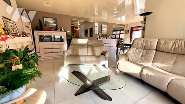 Villa contemporaine sur 2 niveaux