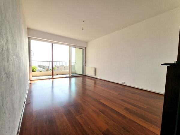 LOCATION d'un appartement F3 (60 m²) à BASTIA