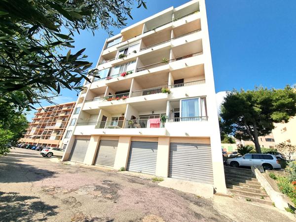 LOCATION d'un appartement F3 (60 m²) à BASTIA