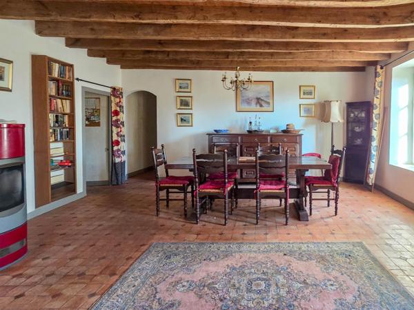 Jolie maison ancienne de plain pied !