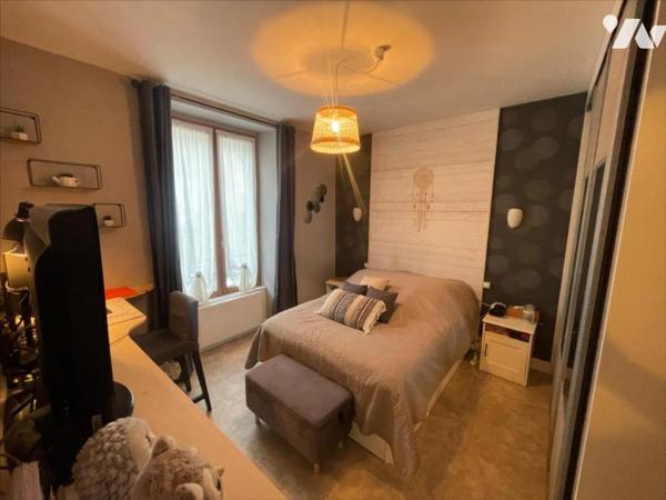 CAEN MAISON 5 PIECES EN TRES BON ETAT