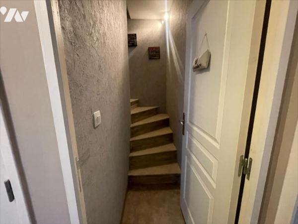 CAEN MAISON 5 PIECES EN TRES BON ETAT