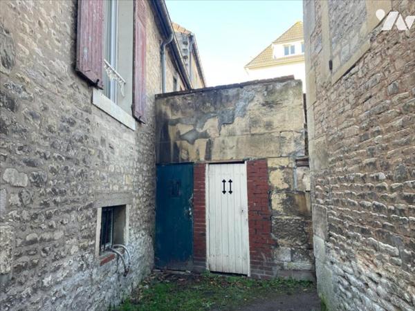 CAEN MAISON 5 PIECES EN TRES BON ETAT