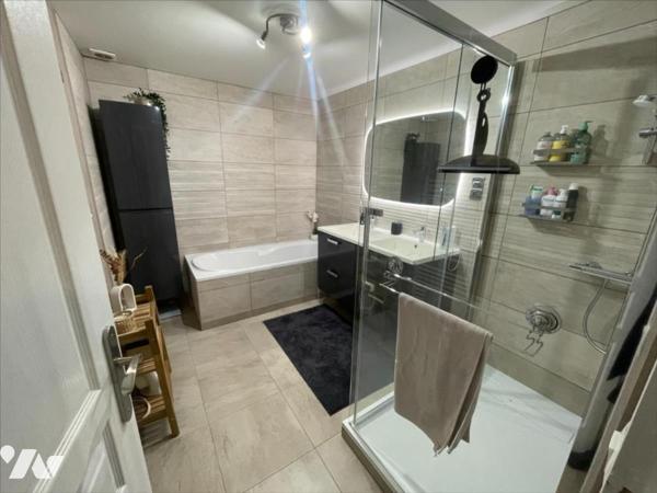 CAEN MAISON 5 PIECES EN TRES BON ETAT