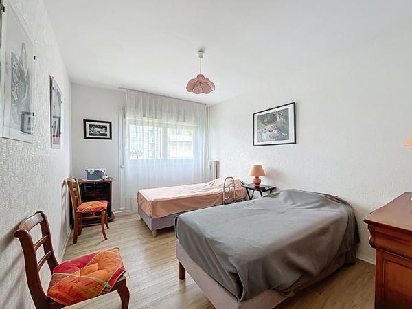 A VENDRE ANGERS Madeleine / Justices - Rare ! T3 rénové avec balcon, stationnement privatif et cave