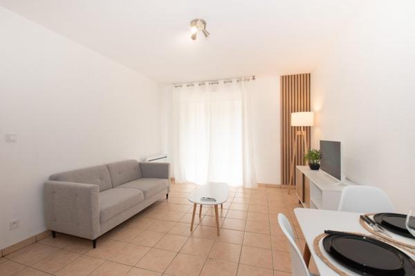 Location / Appartement T2
