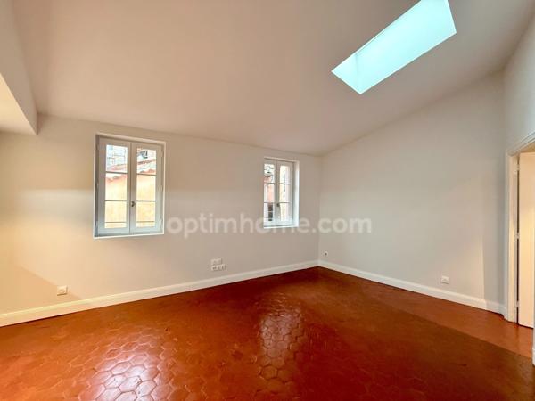Studio rénové en plein cœur du centre-ville de GRASSE