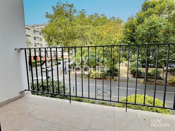 Appartement 3 pièces DOUBLE SÉJOUR avec BALCON + PARKING