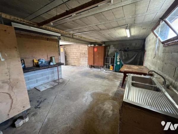 À vendre à ITEUIL(86240) – Maison sur sous-sol avec jardin clos