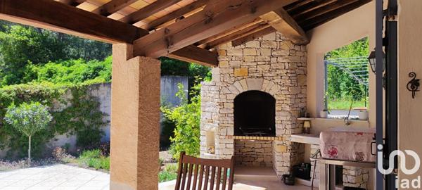 Maison traditionnelle 5 pièces de 178 m² à La Valette-du-Var (83160)