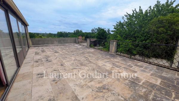 Maison de village avec jardin et garage de 160m²