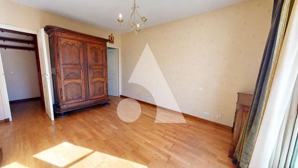 Maison 9 pièces 204 m2