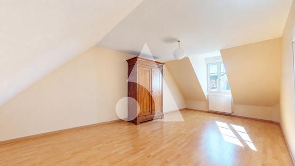 Maison 9 pièces 204 m2