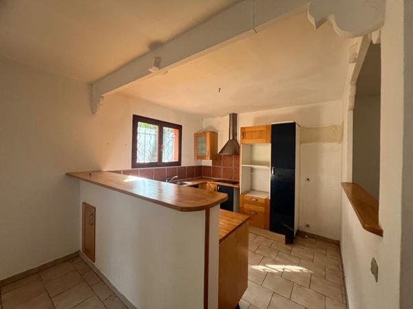 Toulon Est Maison de 90 m² avec 3 chambres et une Terrasse 50 m²