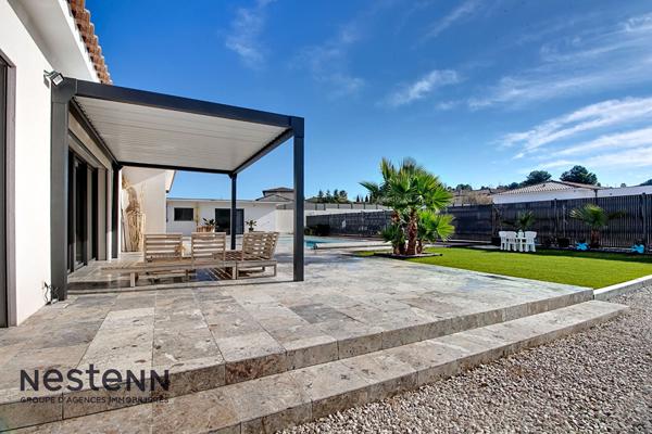 Maison contemporaine T5 d'exception de 2022 dans un environnement privilégié.