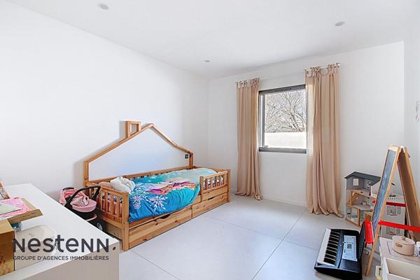 Maison contemporaine T5 d'exception de 2022 dans un environnement privilégié.