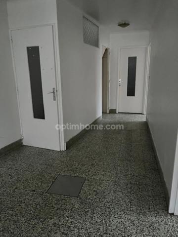 Maison à Etain avec 3 garages!