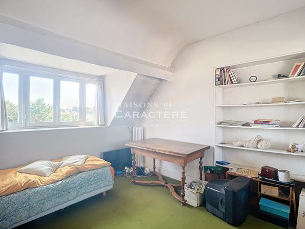 Maison d’époque au jardin extraordinaire de 1400m2 au coeur de ville