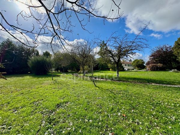 Maison à vendre 4 pièces 101 m² proche de AIGREFEUILLE D'AUNIS (17)