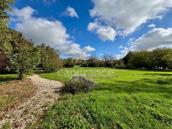 Maison à vendre 4 pièces 101 m² proche de AIGREFEUILLE D'AUNIS (17)