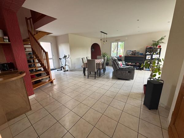 Vente Maison contemporaine, 4 chambres, et 4000m² de terrain - Campagne Pledeliac