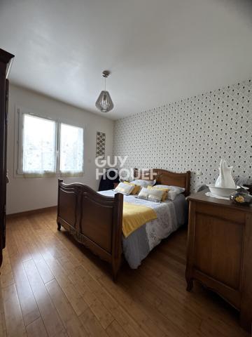 LAVANNES - EXCLUSIVITE - A VENDRE - Maison de type 6 avec jardin et garage double