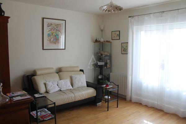 Très bel appartement rénové à pied du port