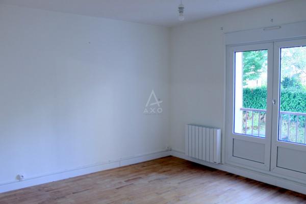 Très bel appartement rénové à pied du port