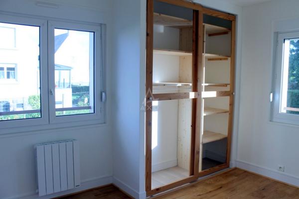 Très bel appartement rénové à pied du port