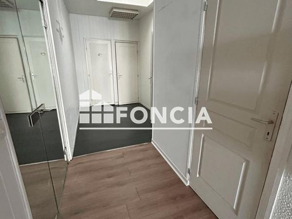 Location Local commercial 4 pièces 88 m² - 36 BOULEVARD DE LYON Laon 02000