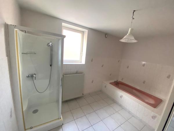 Dpt Saône et Loire (71), à vendre proche de DIGOIN maison P6