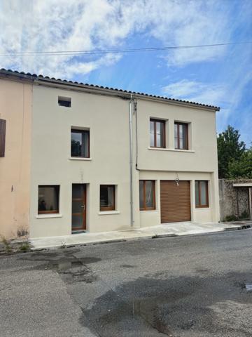 Maison familiale rénovée de 140 m² avec terrasse et double garage