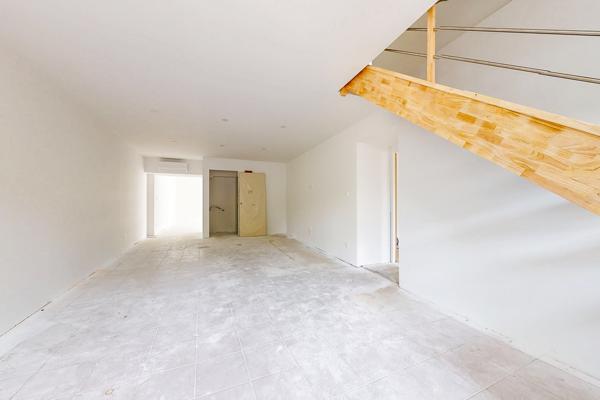 Maison familiale rénovée de 140 m² avec terrasse et double garage