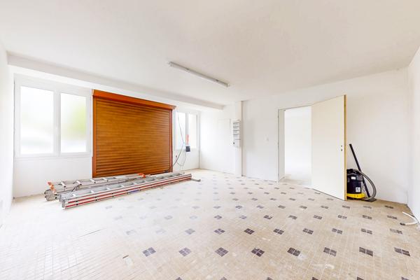 Maison familiale rénovée de 140 m² avec terrasse et double garage