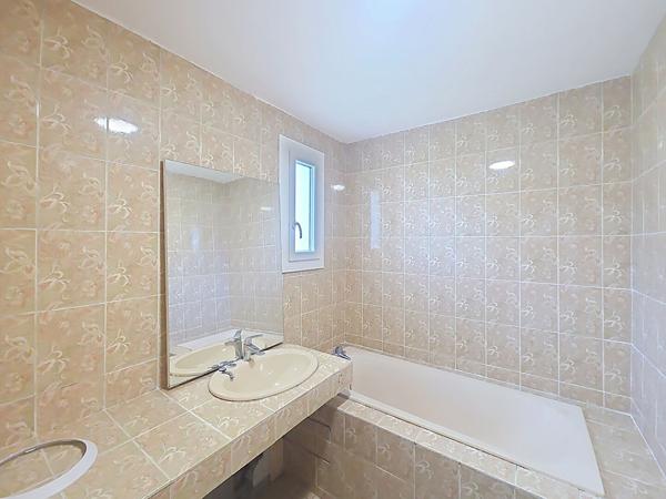 A vendre  Montauban (82) maison 3 chambres,  avec jardin et garage