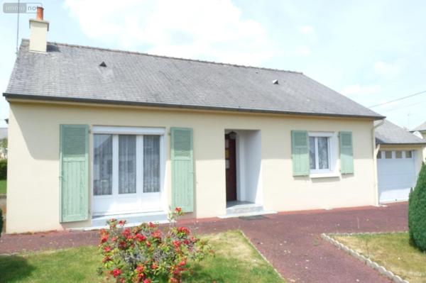 Pavillon à vendre à Ambrières-les-Vallées en Mayenne (53300), ref : 53075DLS25025
