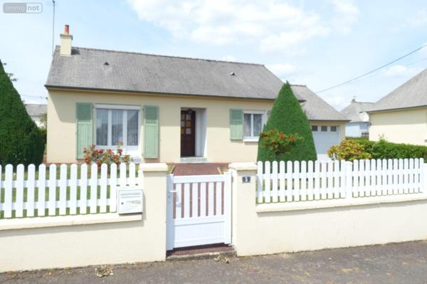 Pavillon à vendre à Ambrières-les-Vallées en Mayenne (53300), ref : 53075DLS25025