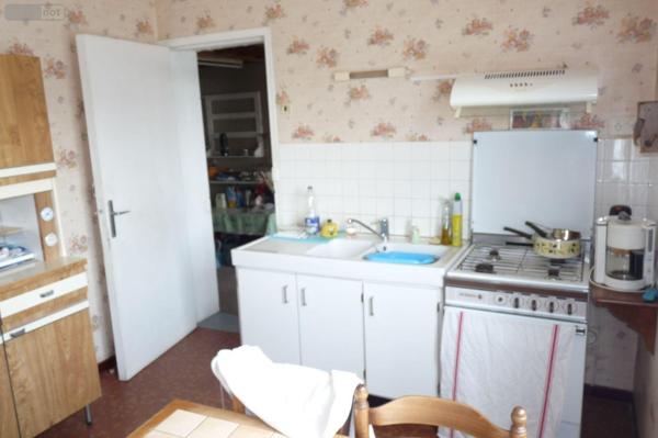 Pavillon à vendre à Ambrières-les-Vallées en Mayenne (53300), ref : 53075DLS25025