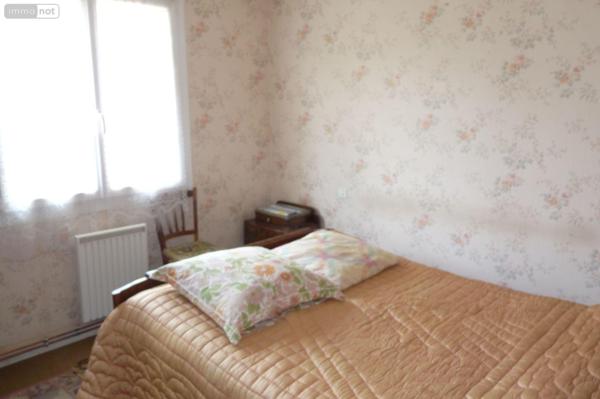 Pavillon à vendre à Ambrières-les-Vallées en Mayenne (53300), ref : 53075DLS25025