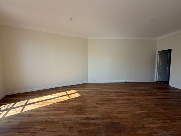 ANGERS HYPER CENTRE - APPARTEMENT HAUSSMANNIEN , Angers