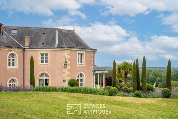 Propriété d’exception au sein d’un ancien moulin et de son vignoble bio avec vue
