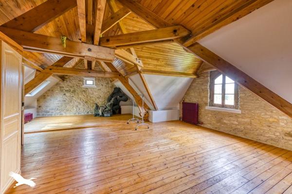 Maison à vendre |  Champagne-sur-Oise |  8 pièces | 216 m²