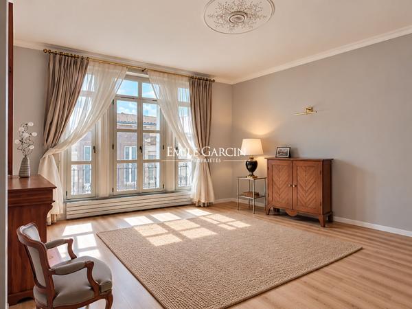 À vendre - Appartement bourgeois - Bordeaux Saint Seurin - cave et parking