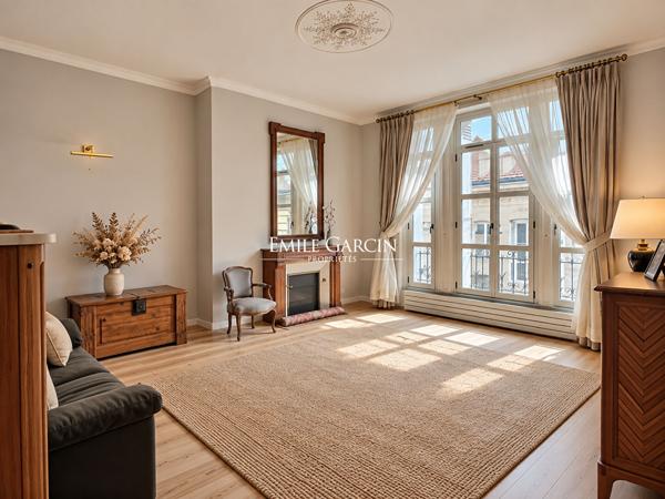 À vendre - Appartement bourgeois - Bordeaux Saint Seurin - cave et parking