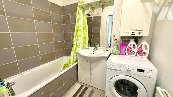 À vendre ? Appartement T3 lumineux avec balcon à Wambrechies

Situé dans un secteur recherché...